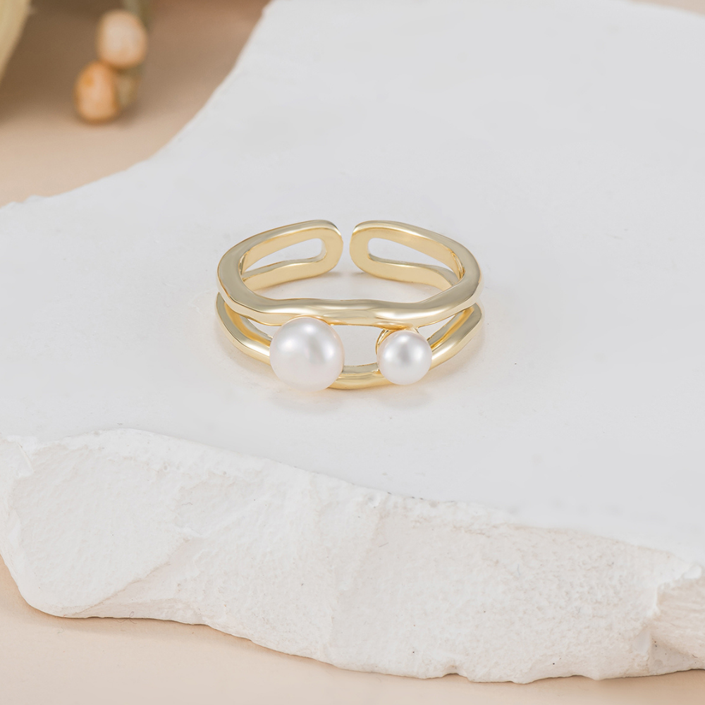 Indie Pearl Ring