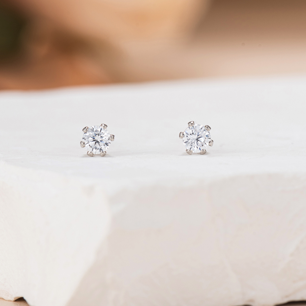 Maddie Solitaire Stud Earrings