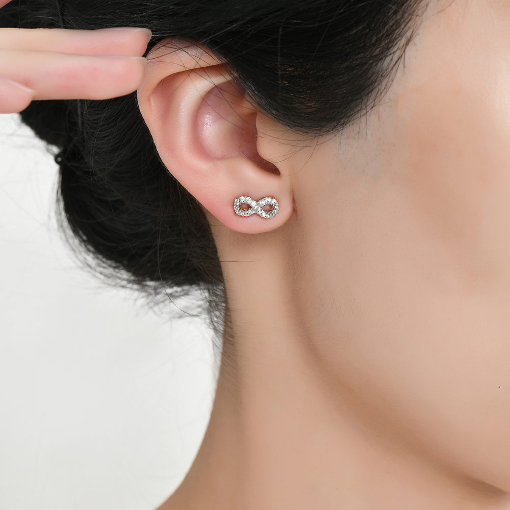 Stud Earrings - 6mm