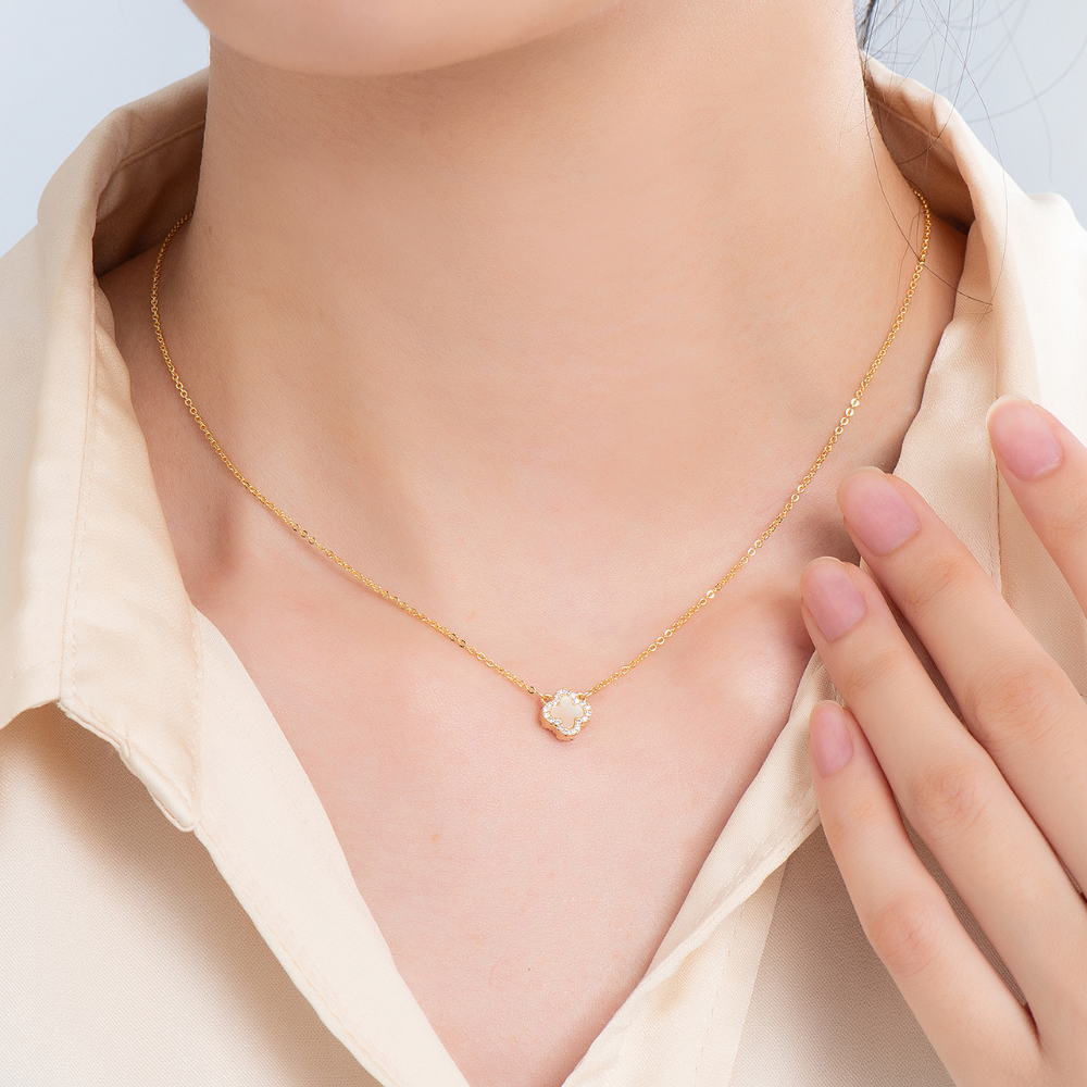 Micro Clover Necklace
