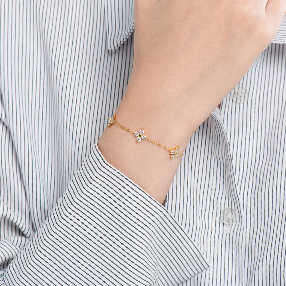 Stainless Steel Annie Dainty Clover Station Bracelet