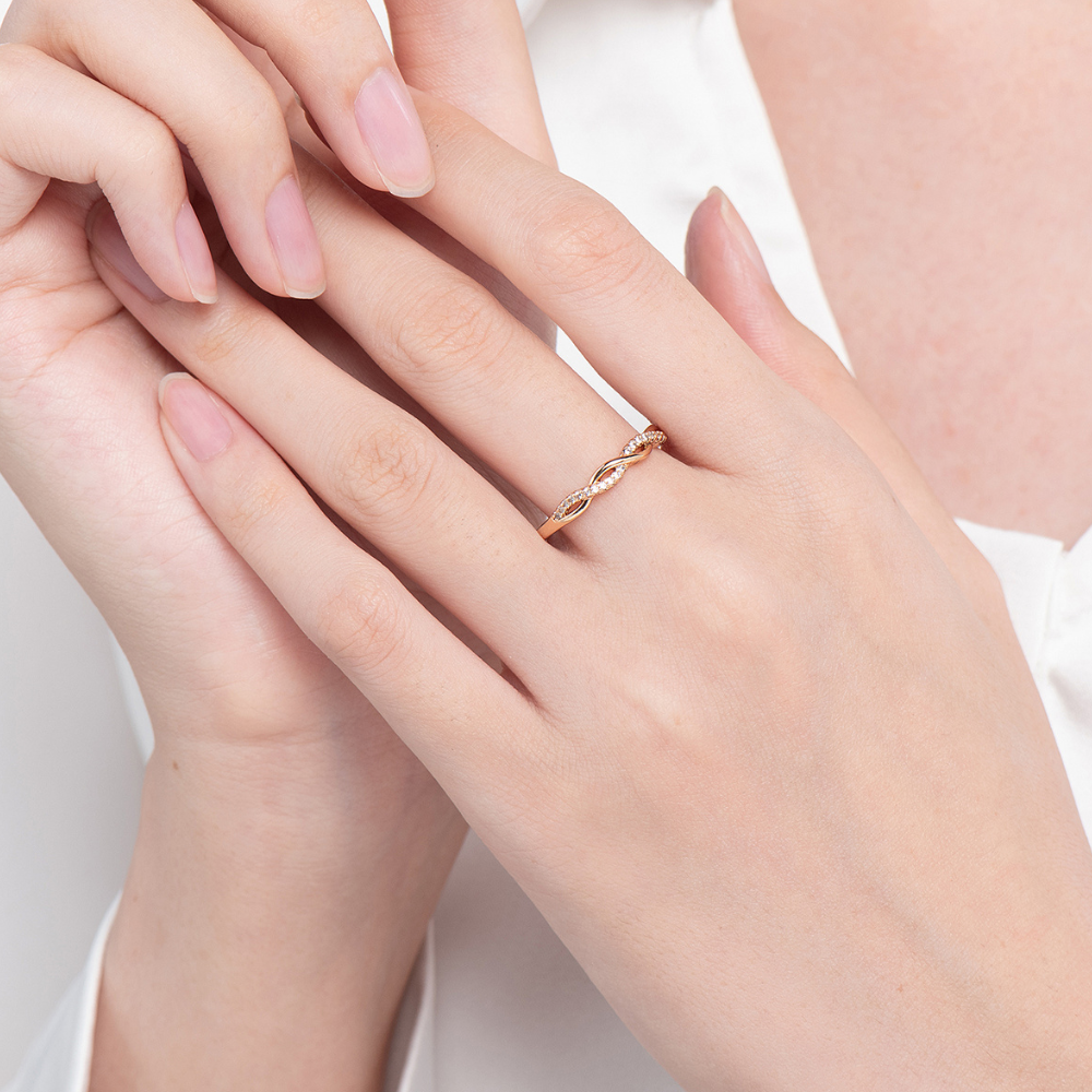 Sanya Twisted Eternity Band Ring