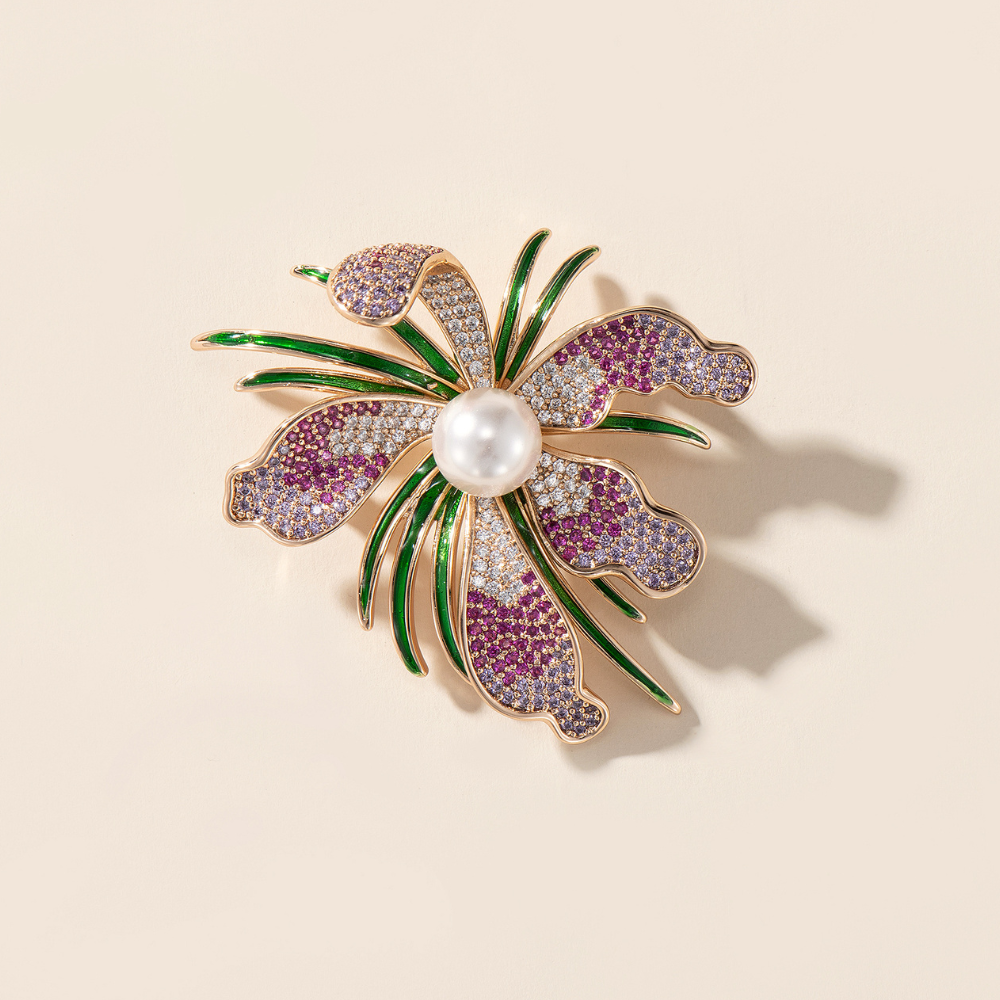 Thea Flower Brooch