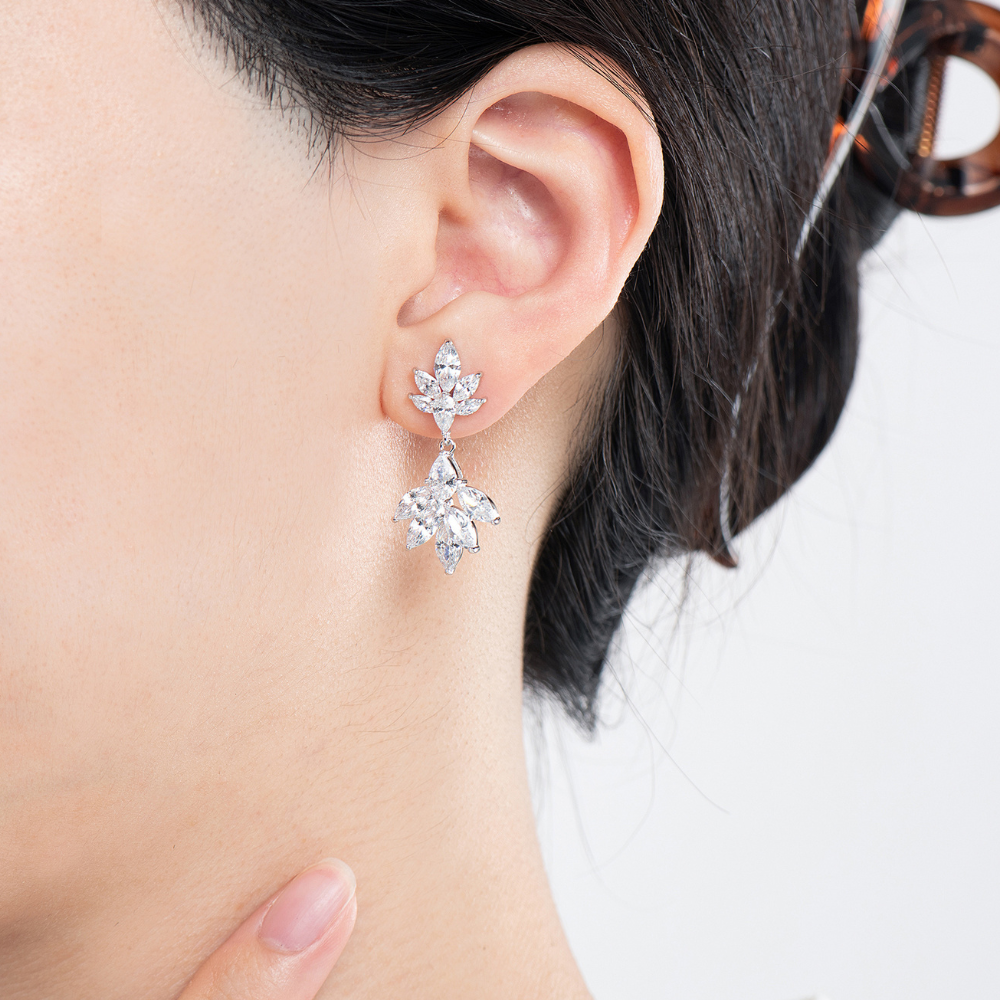 Clara Drop Earrings