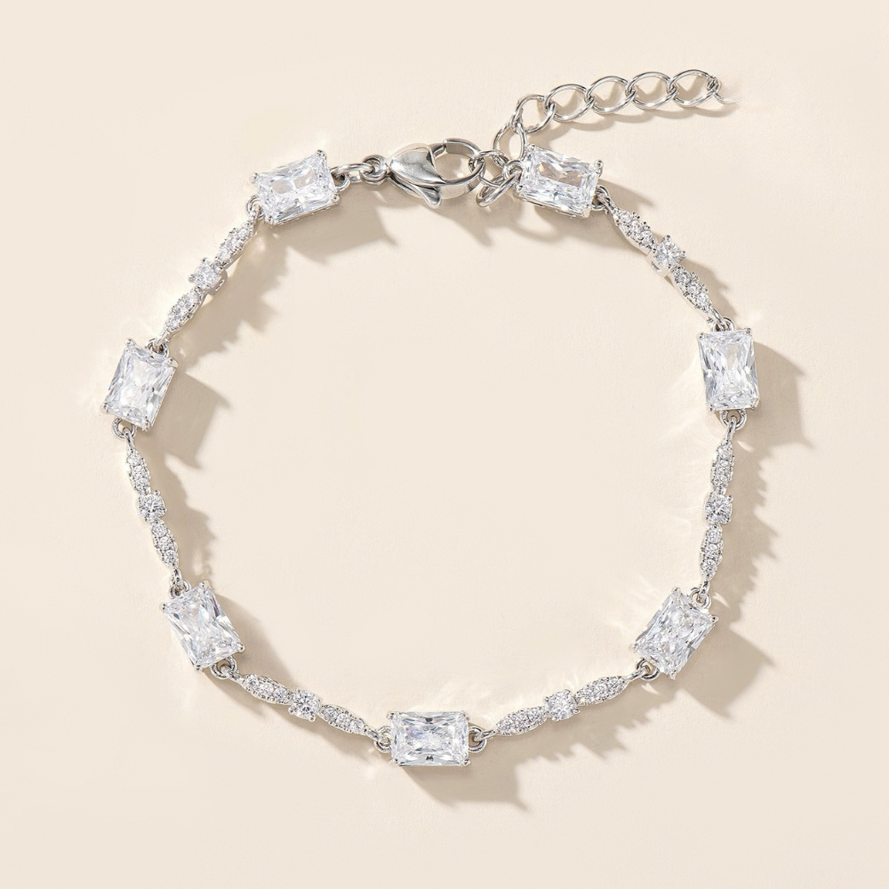 Penny Emerald Cut Radiant Bracelet