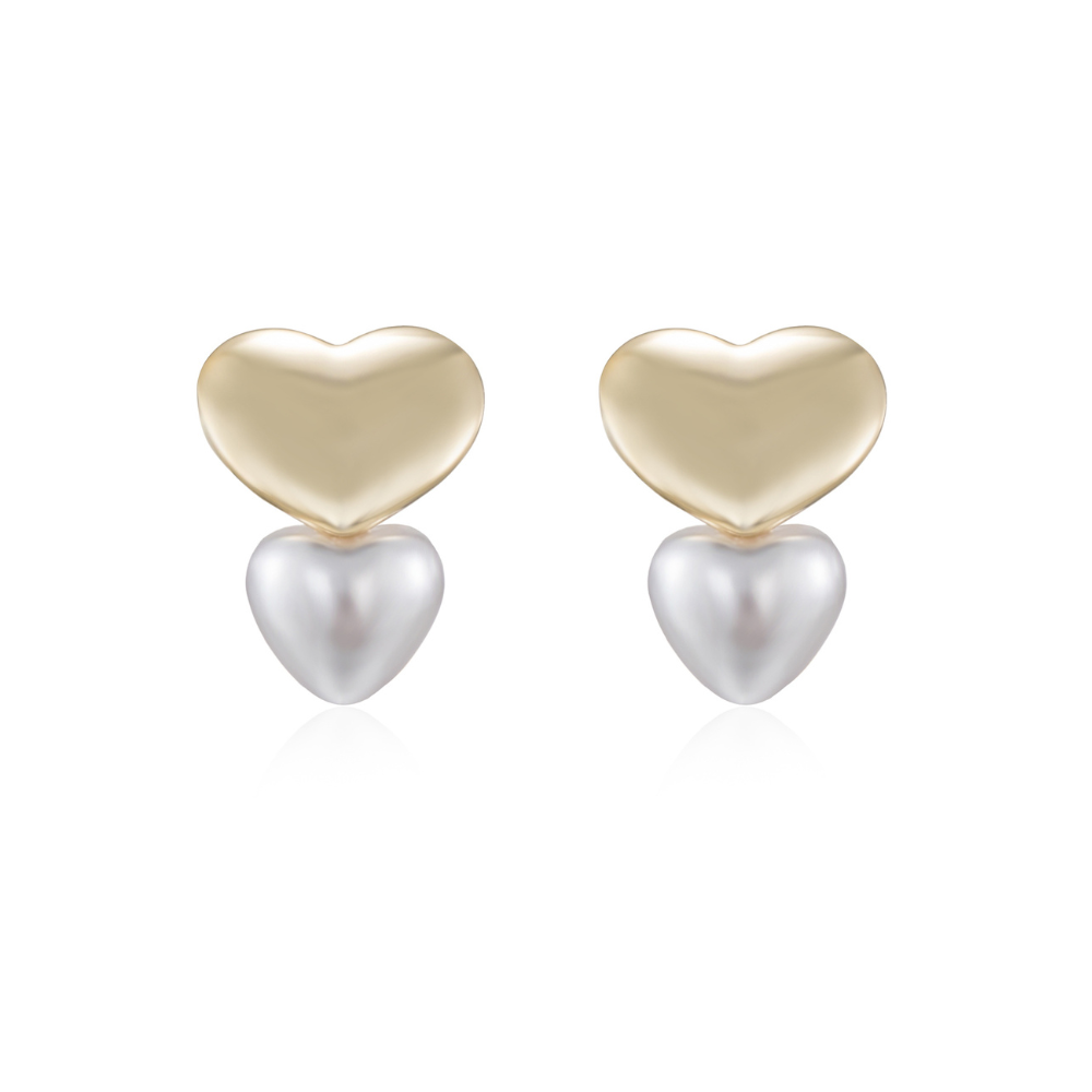 Neri Heart Shaped Pearl Stud Earrings