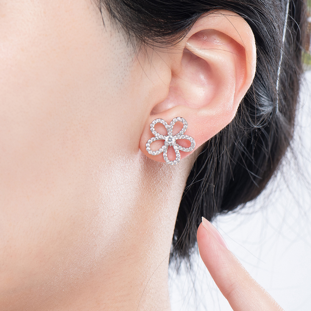 Aiko Flower Stud Earrings - 925 Silver Post