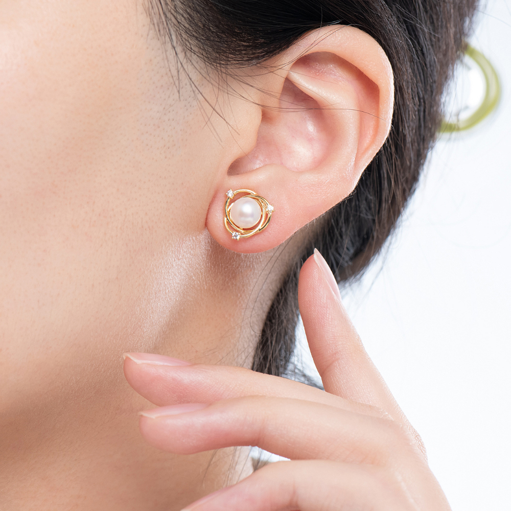 Francine Freshwater Pearl Stud Earrings