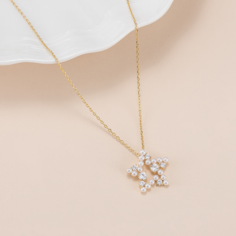Hera Pearl Star Necklace