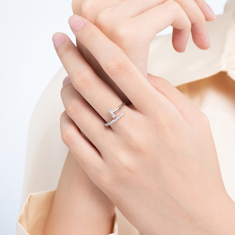Vanya Adjustable Nail Ring