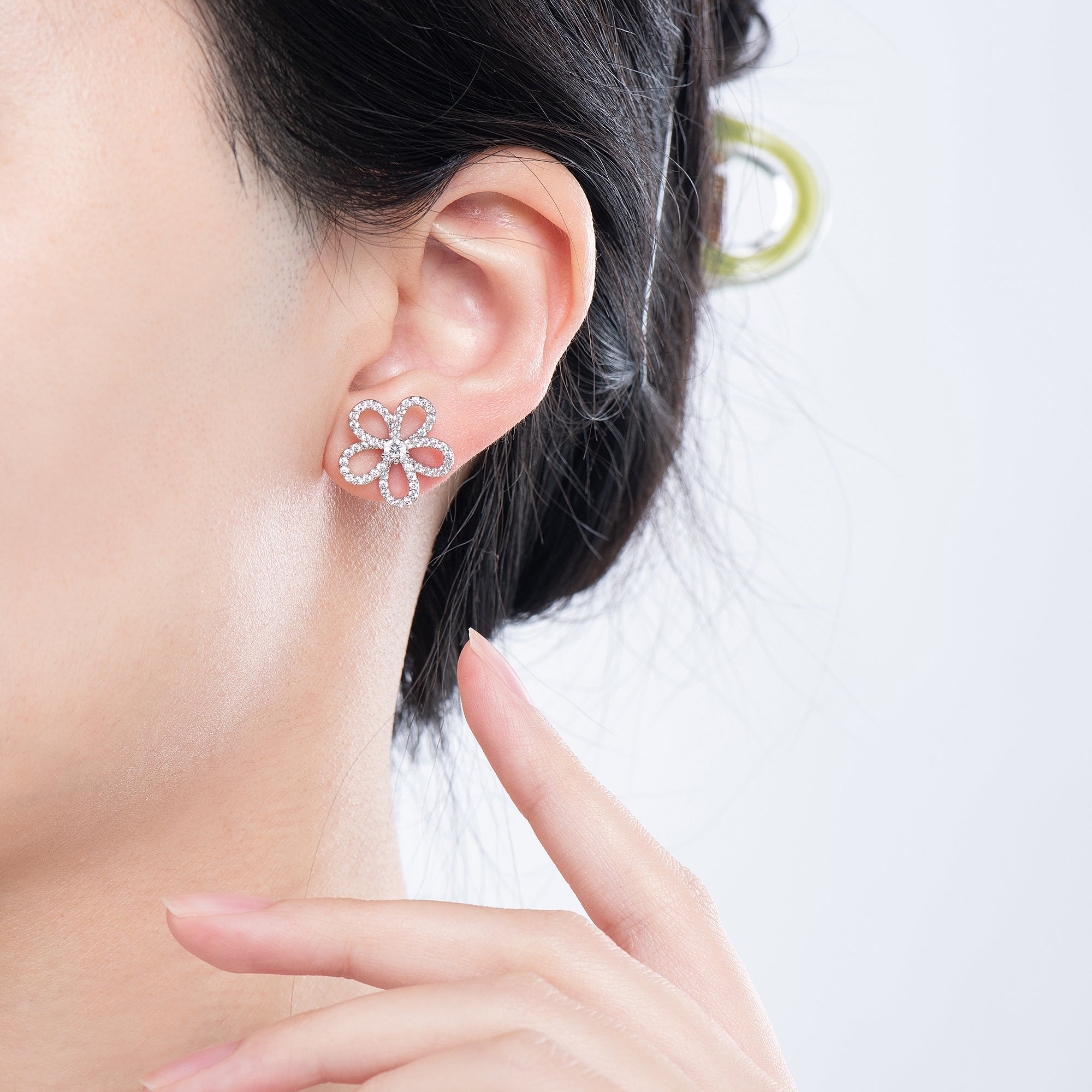 Aiko Flowerlace Stud Earrings - Mother's Day Gift Set