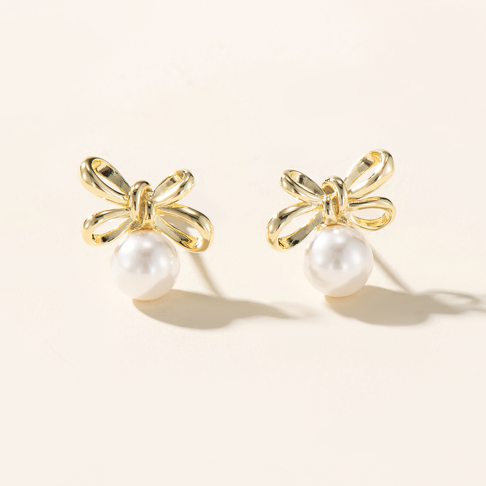 Nila Bow with Pearl Stud Earrings - 925 Silver Post