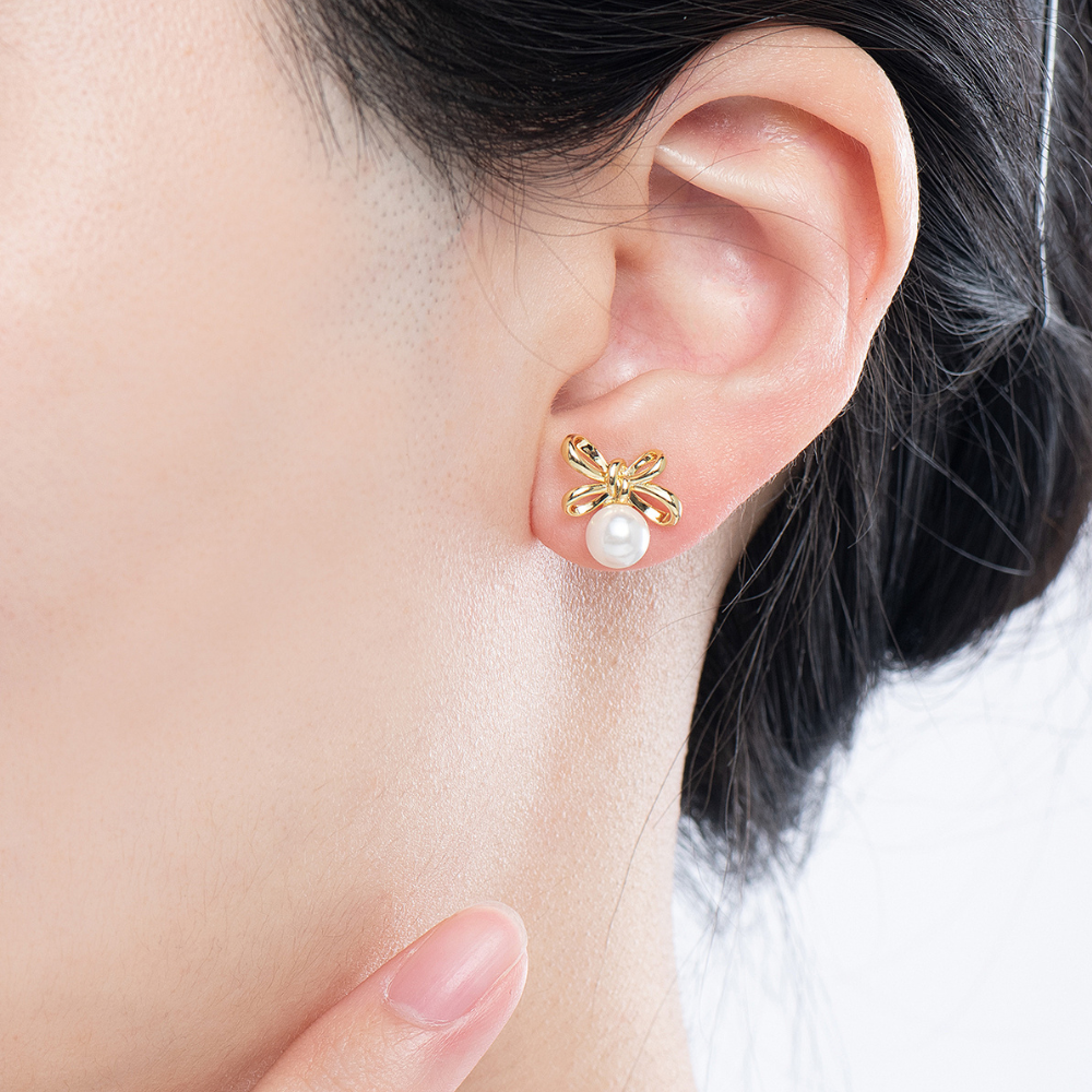 Nila Bow with Pearl Stud Earrings - 925 Silver Post