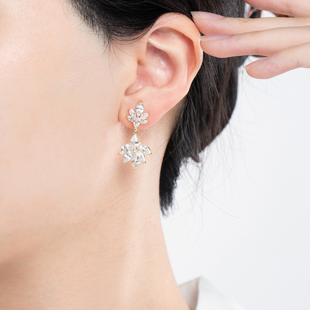 Clara Drop Earrings