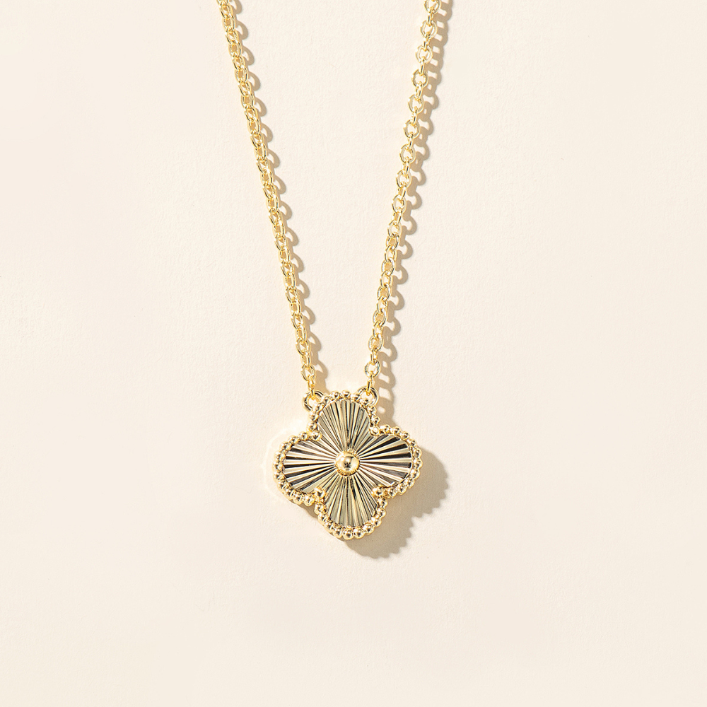 Tara Clover Necklace