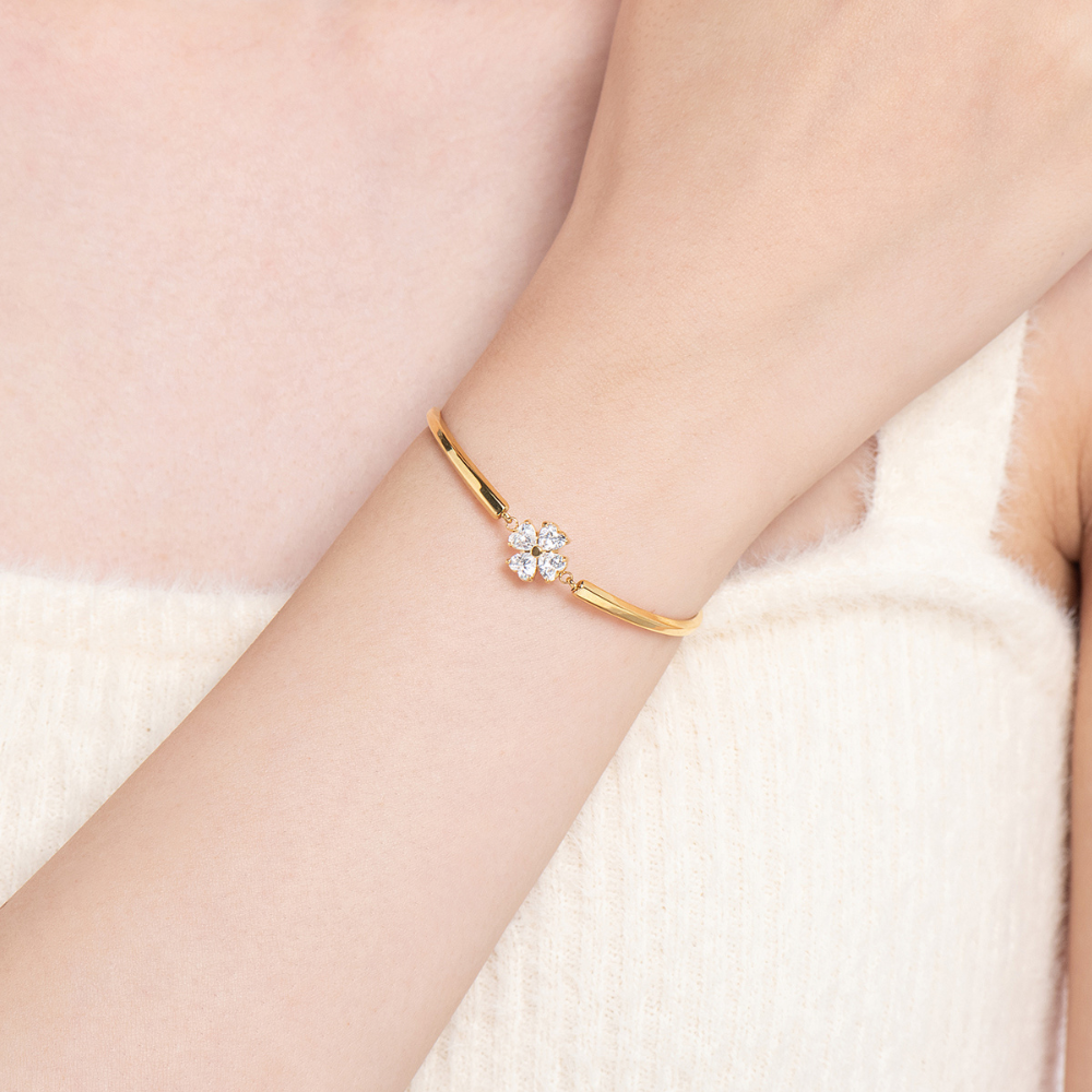 Stainless Steel Eva Cuff Bracelet