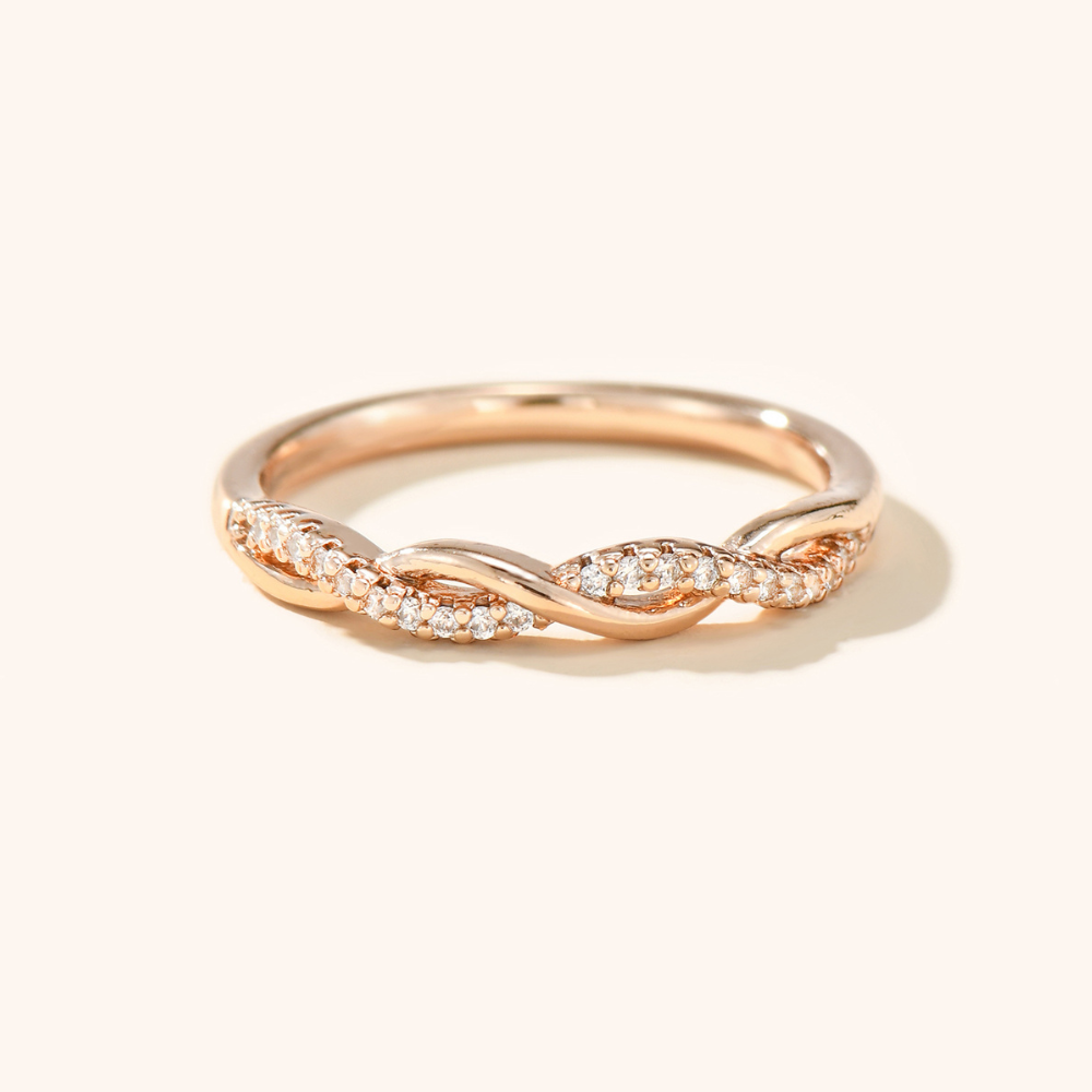 Sanya Twisted Eternity Band Ring